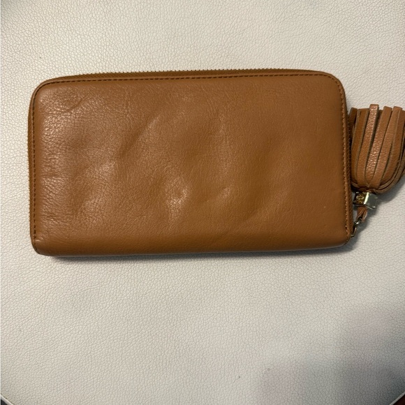 TORY BURCH WALLET BAG ZIP AROUND BROWN PEBBLED LEATHER GOLD HARDWARE - Picture 3 of 9